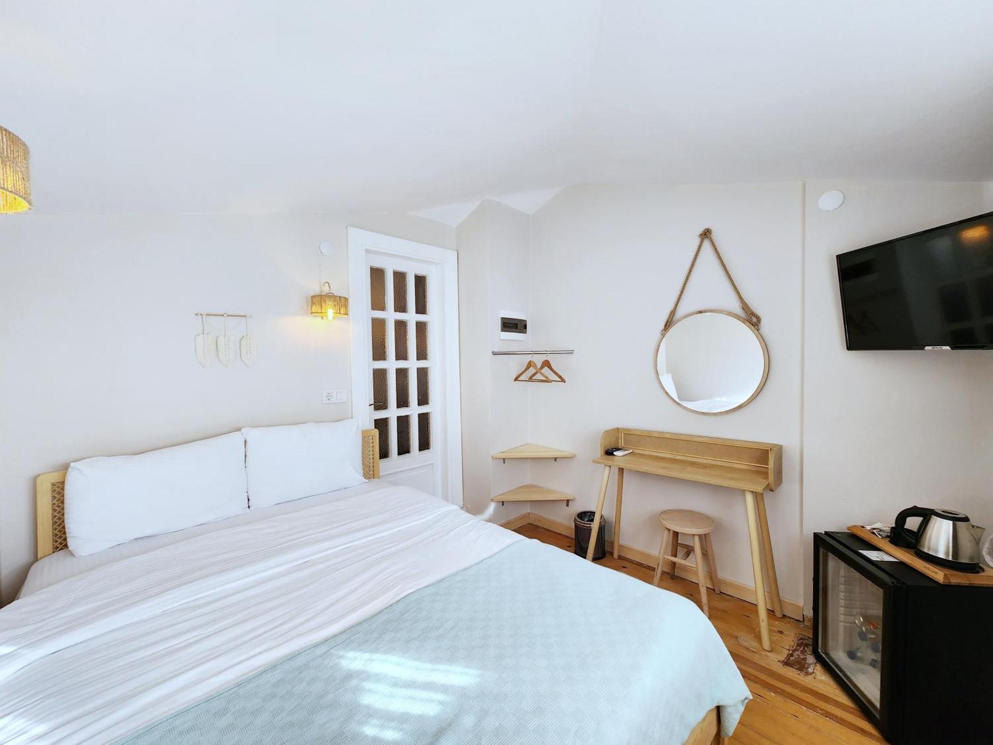 Aya Butik Otel Adalar Luaran gambar